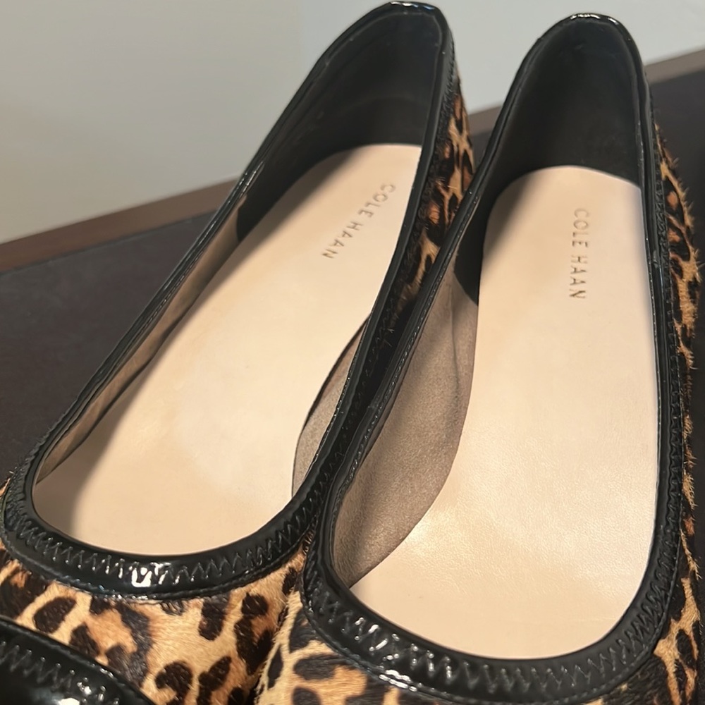 COLE HAAN Elsie Calf Hair Cap Toe Leopard Print Patent Leather Wedges 🐆 - Picture 9 of 9
